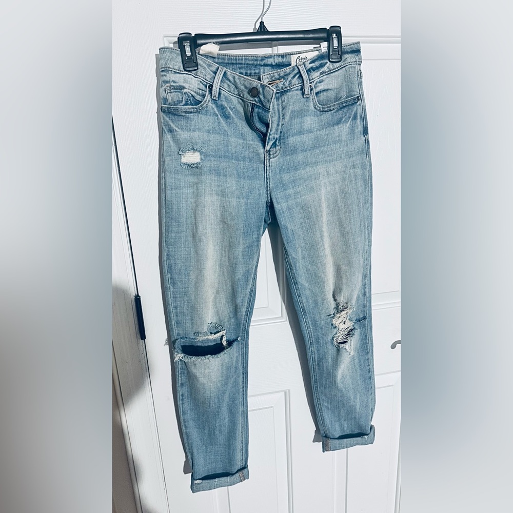 Cosmic Blue Love Adrianne boyfriend distressed jeans. Mid rise